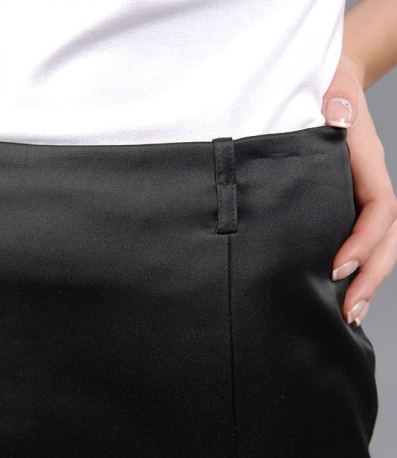 Fusta stofa neagra in cute duble