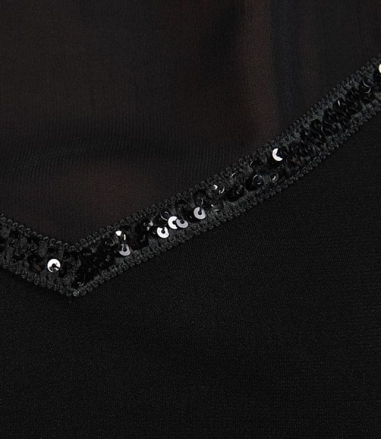Bluza cu aplicatie pe platca