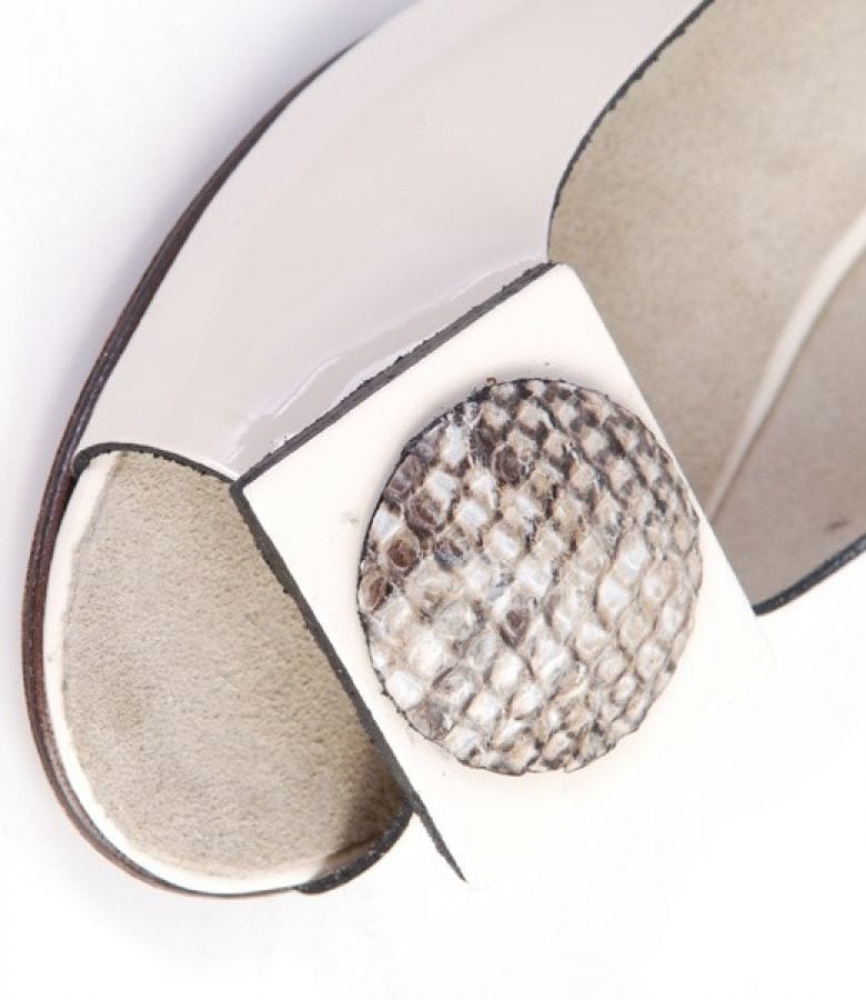 Pantofi Sniks din piele lacuita crem 789