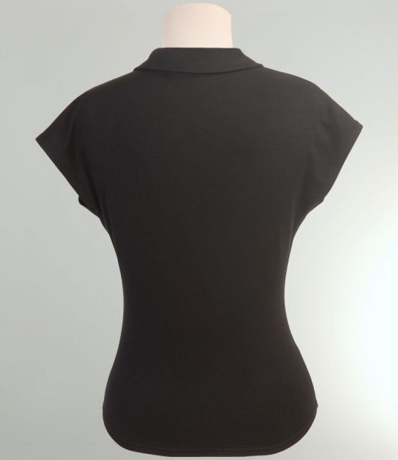 Tricou cu guler si decolteu in V