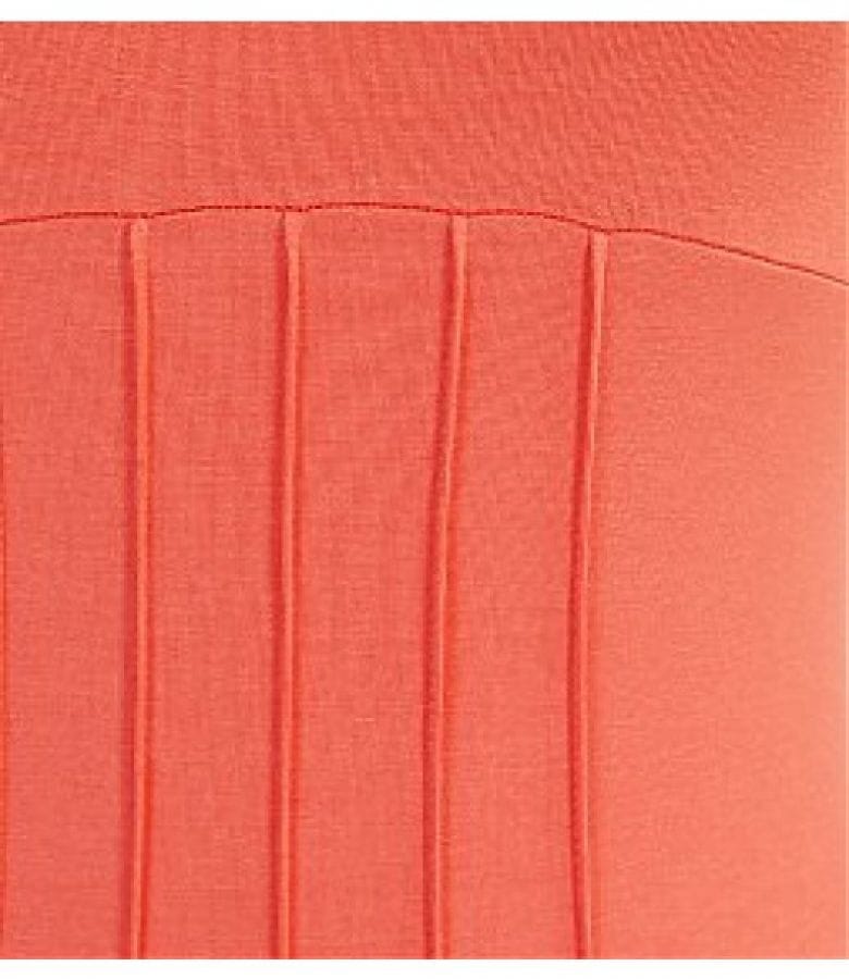 Tricou cu maneca raglan si nervuri in talie
