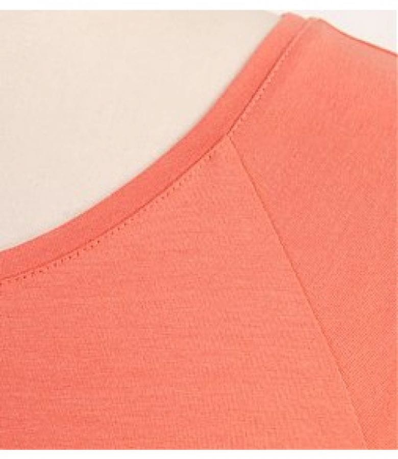 Tricou cu maneca raglan si nervuri in talie