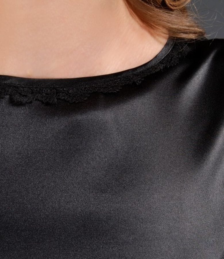 Bluza saten negru cu dantela