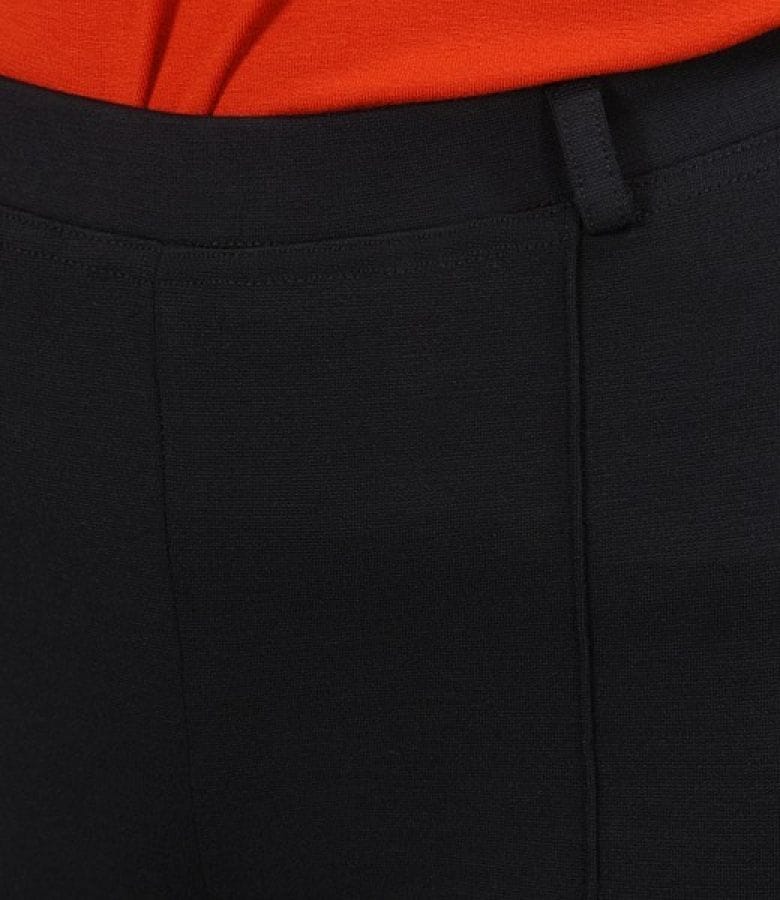 Pantaloni din jerse gros negru cu nervuri