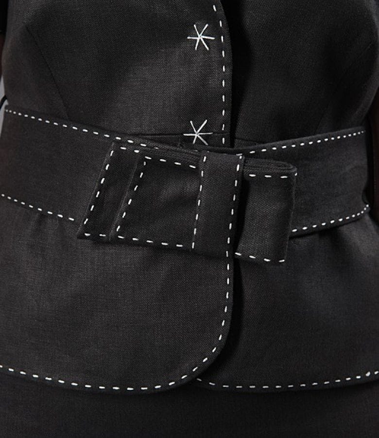 Sacou din in negru cu tighele contrast si cordon
