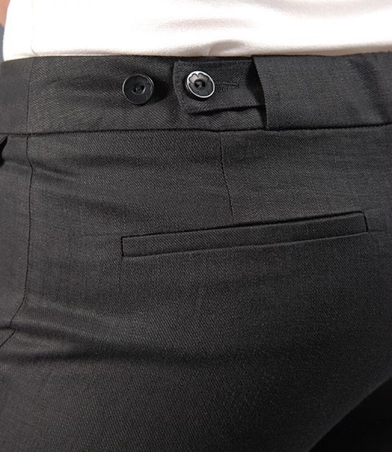 Pantaloni din in negru cu buzunare