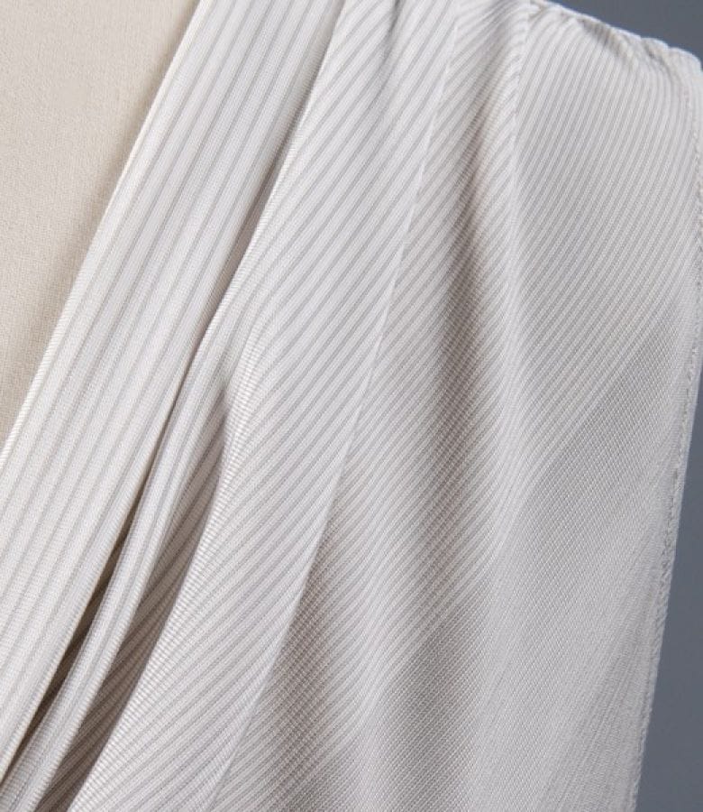 Tricou cu falduri din jerse imprimat