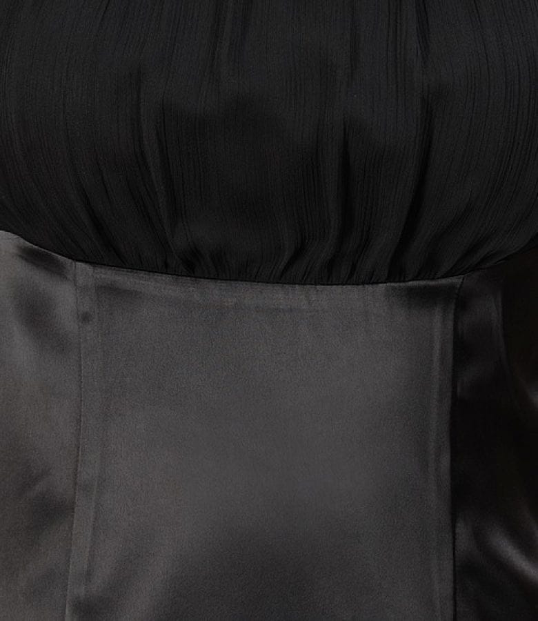 Rochie din saten elastic negru si voal cu cristale