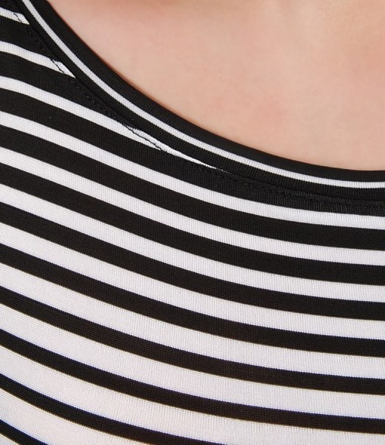 Tricou din jerse imprimat cu decolteu barcuta