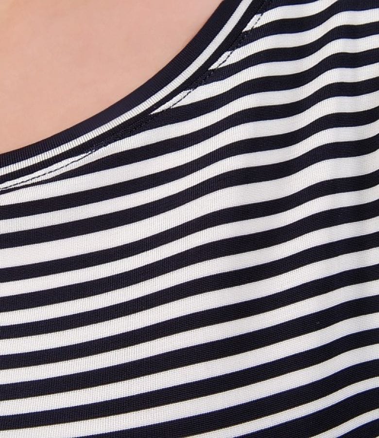 Tricou din jerse imprimat cu decolteu barcuta