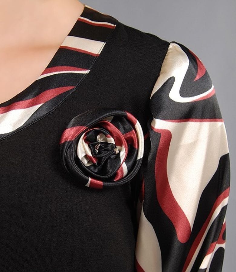 Rochie din saten imprimat si jerse cu maneci bufante