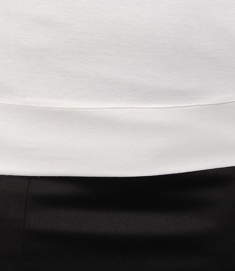 Tricou din jerse elastic cu garnitura