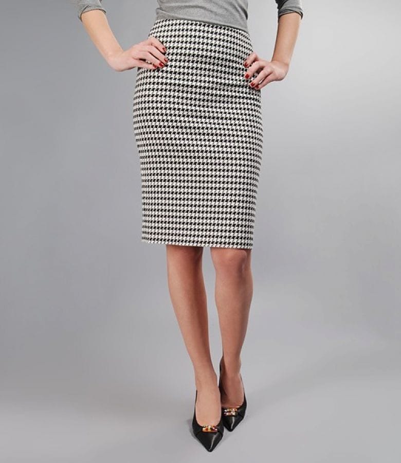 Fusta eleganta din tesatura elastica alb-negru
