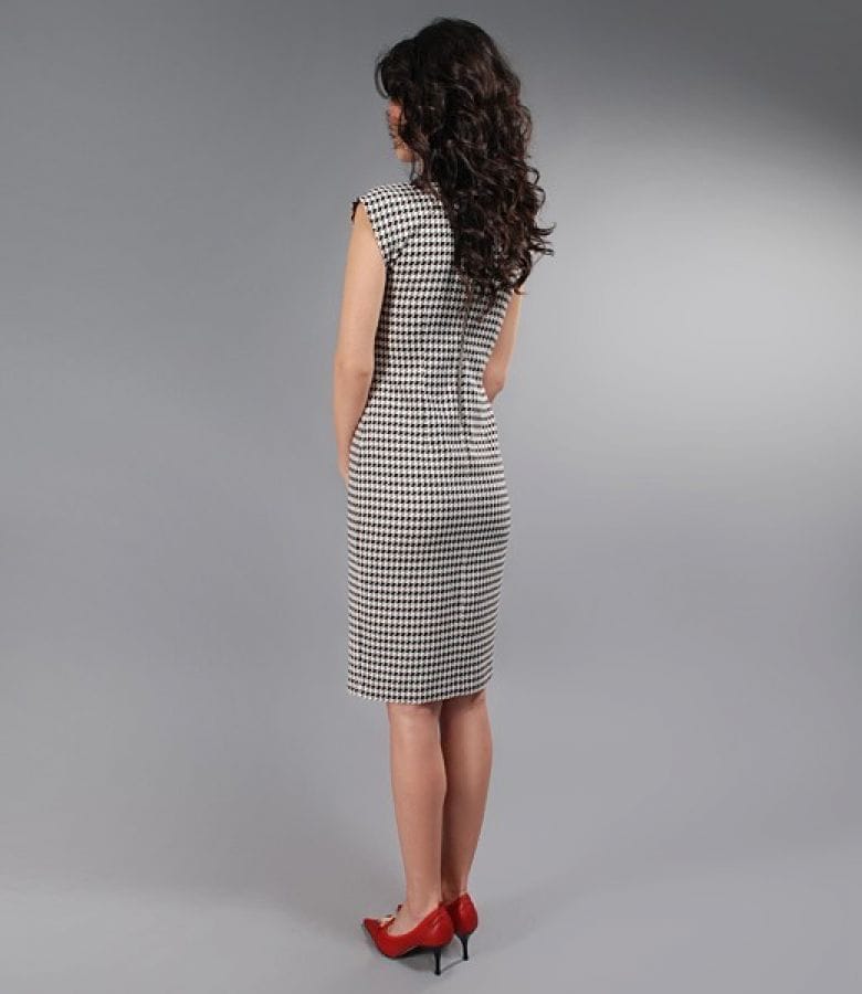 Rochie eleganta din tesatura elastica alb-negru