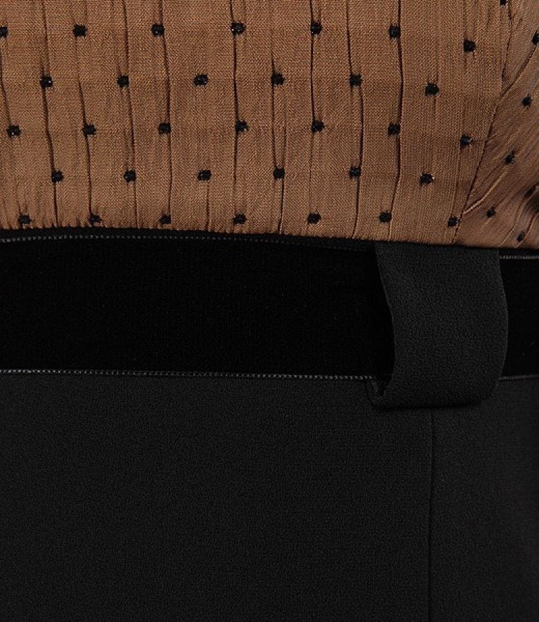 Rochie eleganta cu corsaj maro cu puncte si cordon catifea
