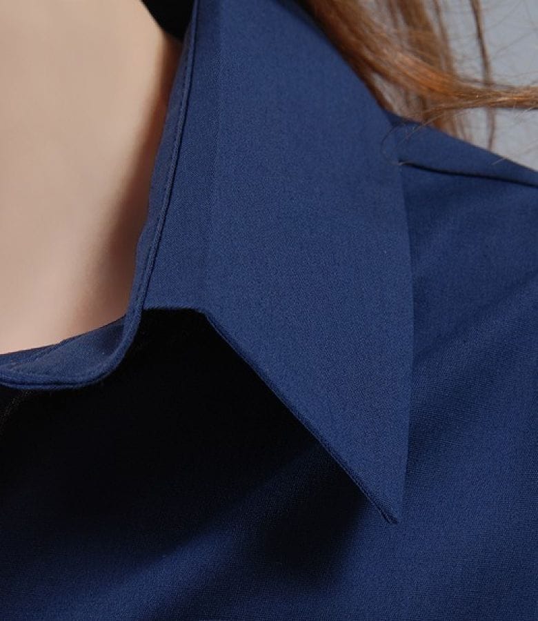 Camasa din bumbac elastic albastru cu floare si butoni