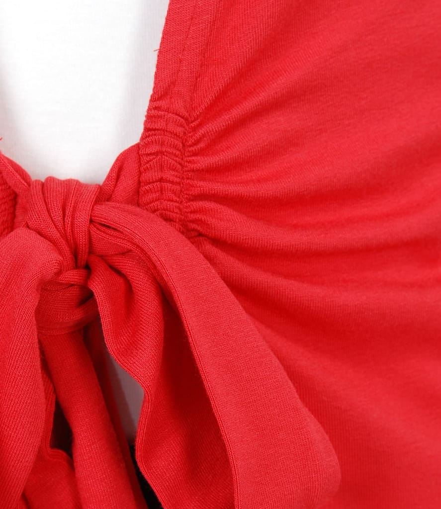 Bluza din jerse rosu legata cu cordon