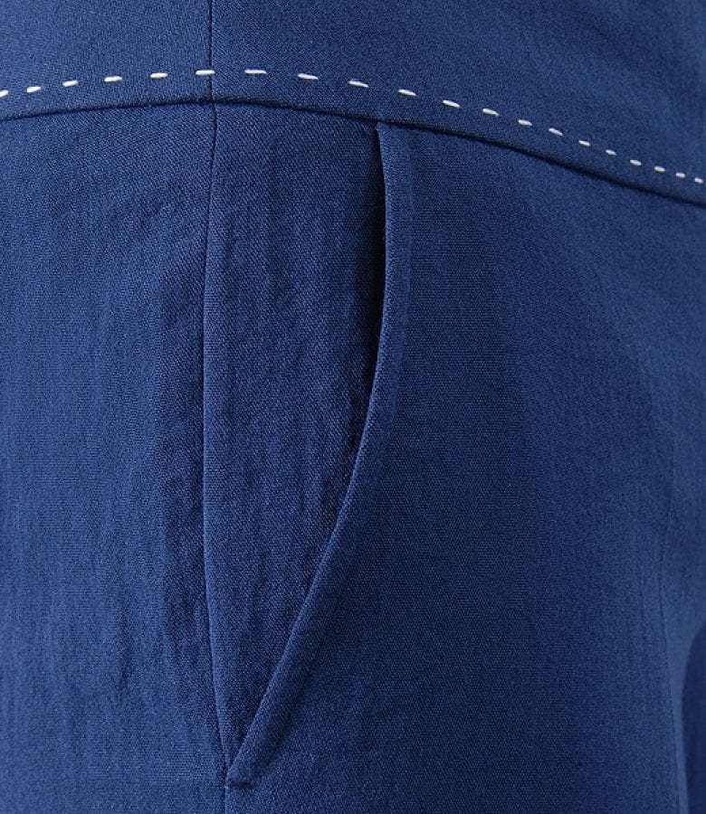 Pantaloni din viscoza creponata albastra cu buzunare