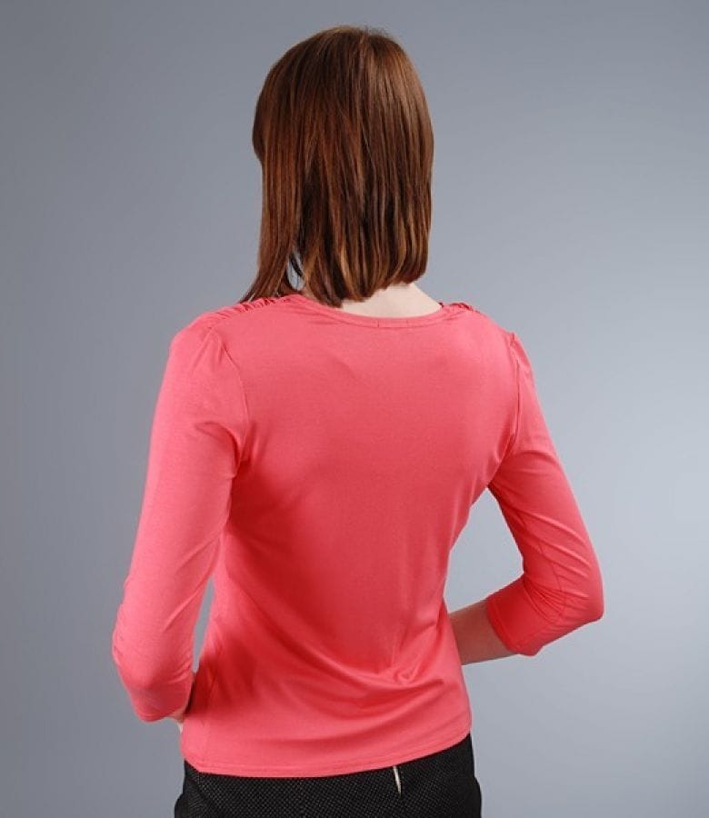 Bluza din jerse roz legata cu cordon