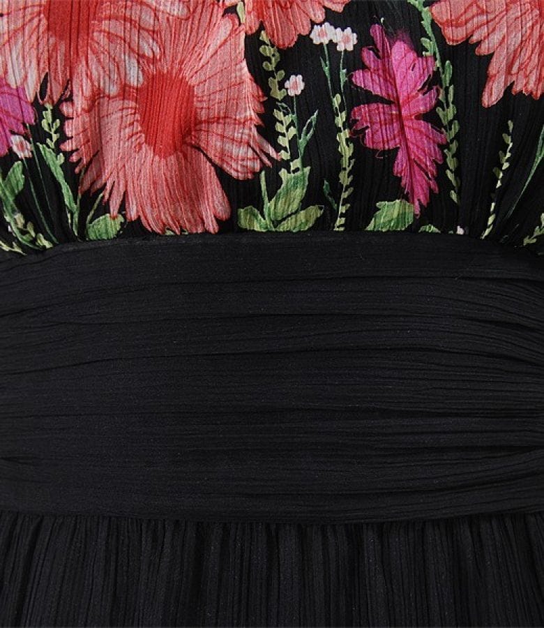 Rochie din voal negru creponat cu imprimeu floral