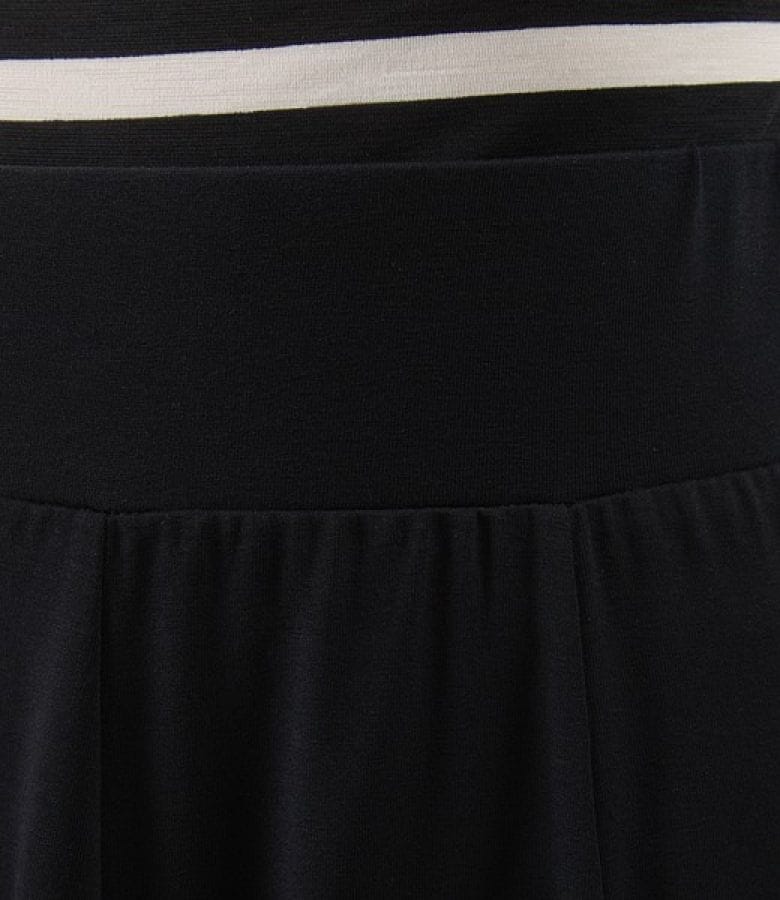 Fusta in clini din jerse elastic negru