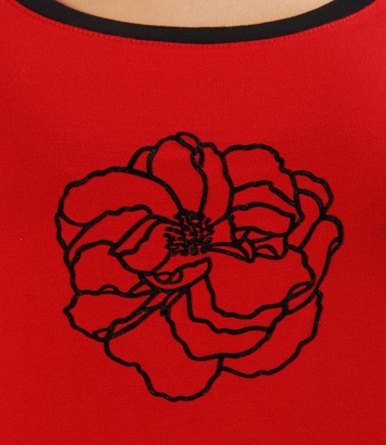 Tricou cu garnitura si floare catifea