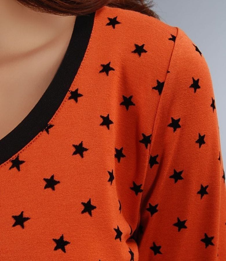 Tricou din jerse elastic uni cu picouri de catifea