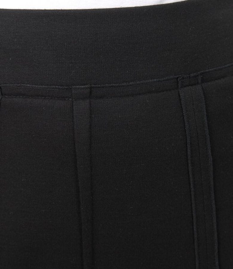 Fusta din jerse elastic negru in clini
