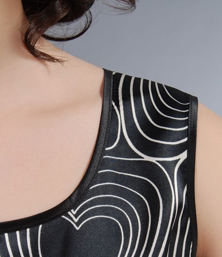 Bluza din saten elastic imprimat