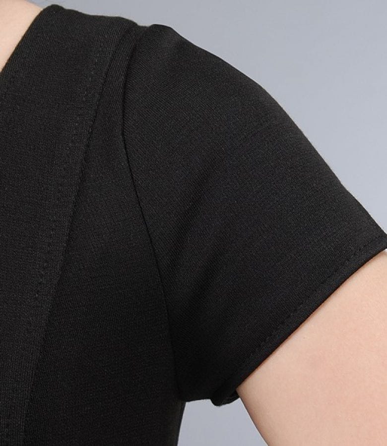 Rochie din jerse elastic gros cu decolteu asimetric