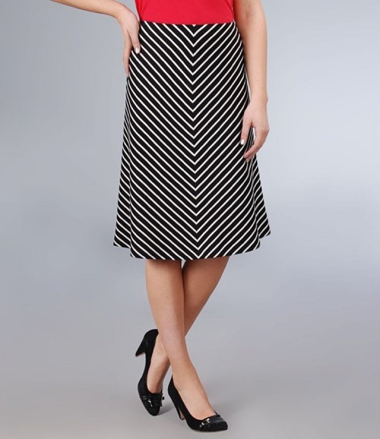 Fusta din jerse elastic alb-negru