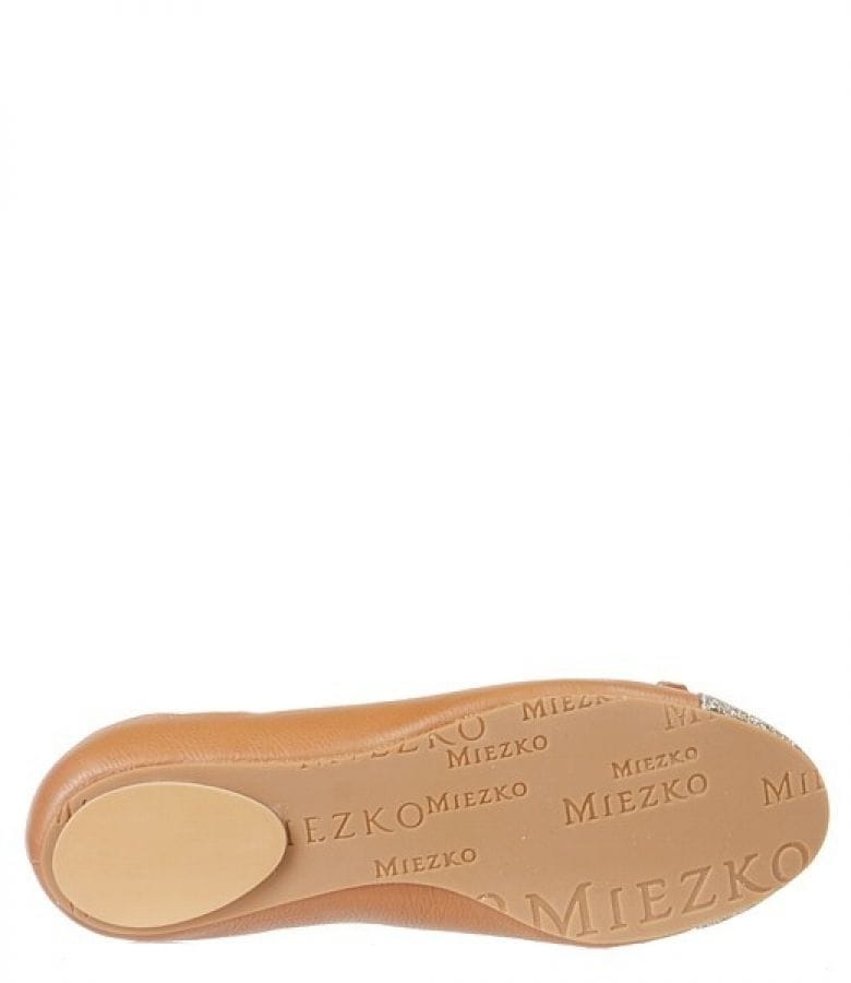 Balerini din piele bej Miezko M1832