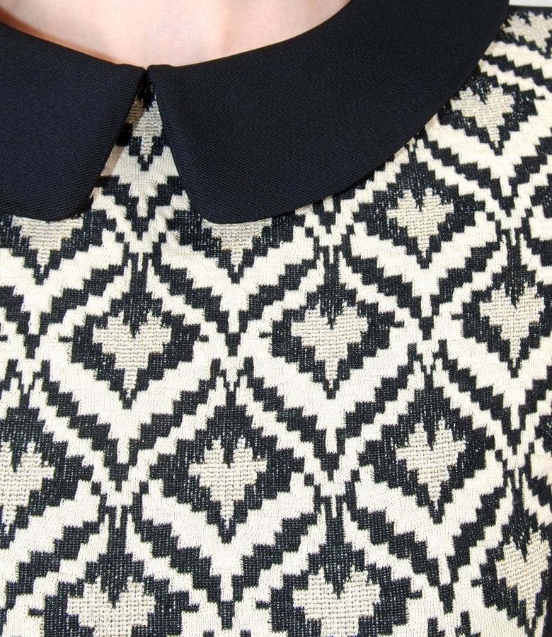 Rochie din jerse elastic cu insertie de brocart cu fir de efect