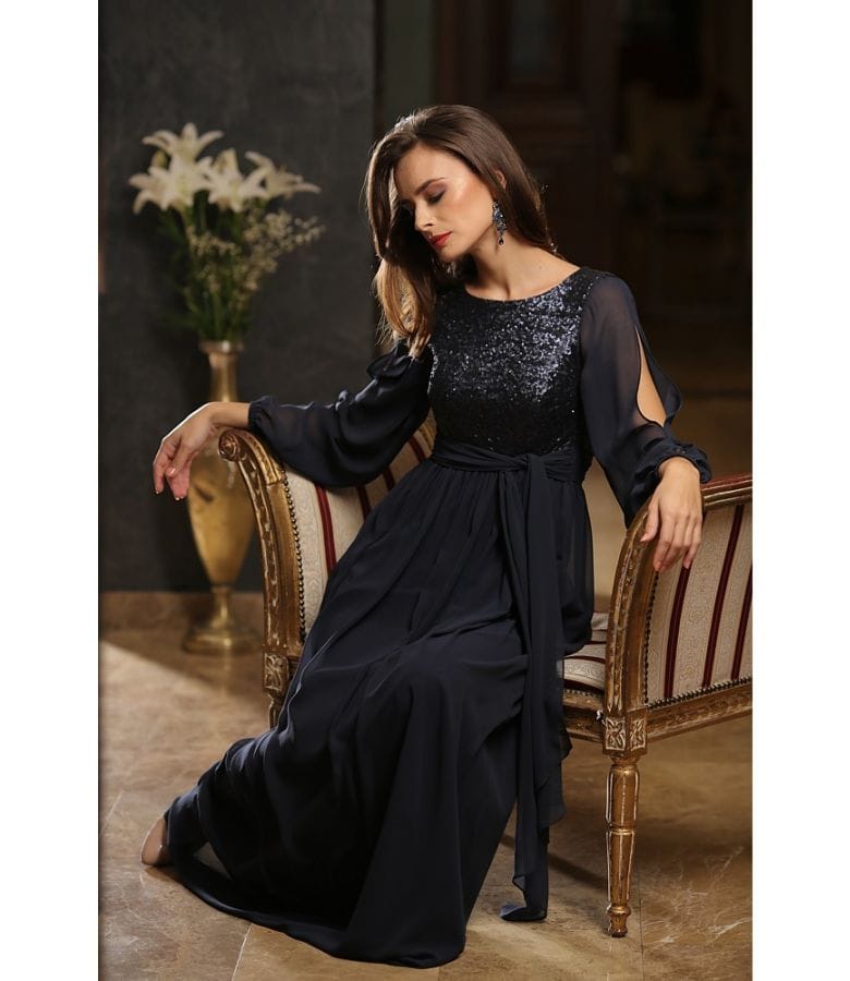 Rochie de seara lunga din voal cu garnitura de paiete