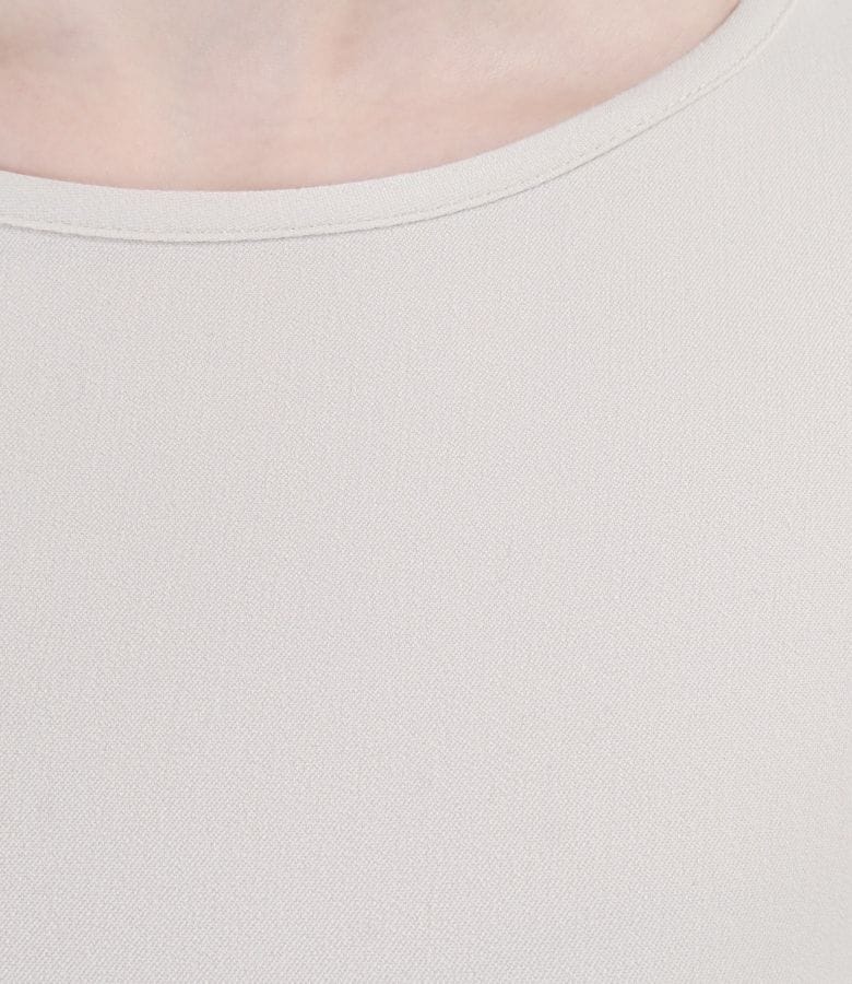 Rochie din stofa elastica cu maneci scurte