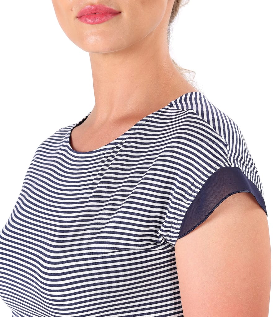 Tricou din jerse elastic imprimat cu garnitura