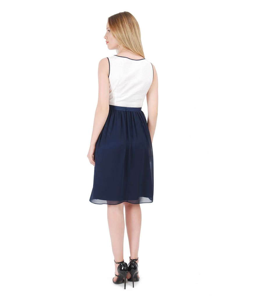 Rochie eleganta cu corsaj din brocart cu motive florale