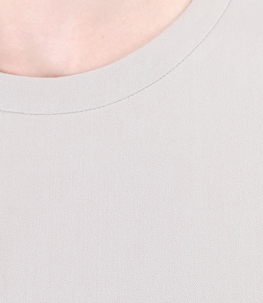 Bluza eleganta cu buzunare pe fata