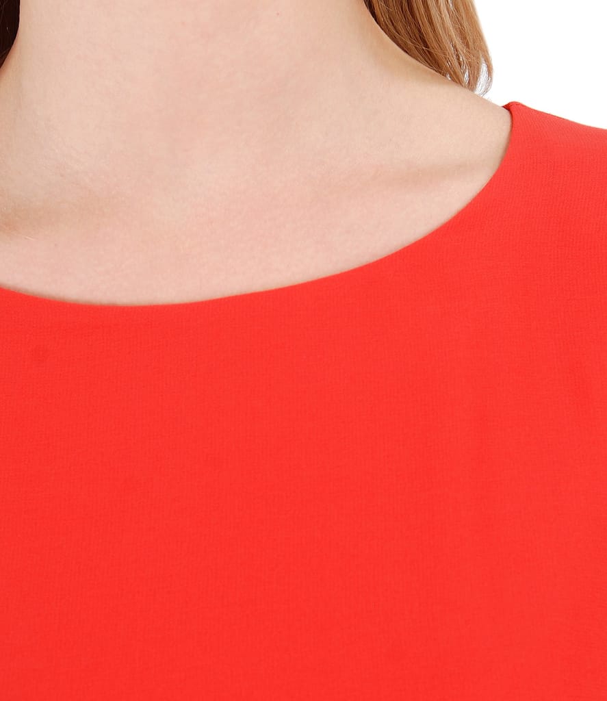 Bluza eleganta cu pelerina din voal si nasture la spate