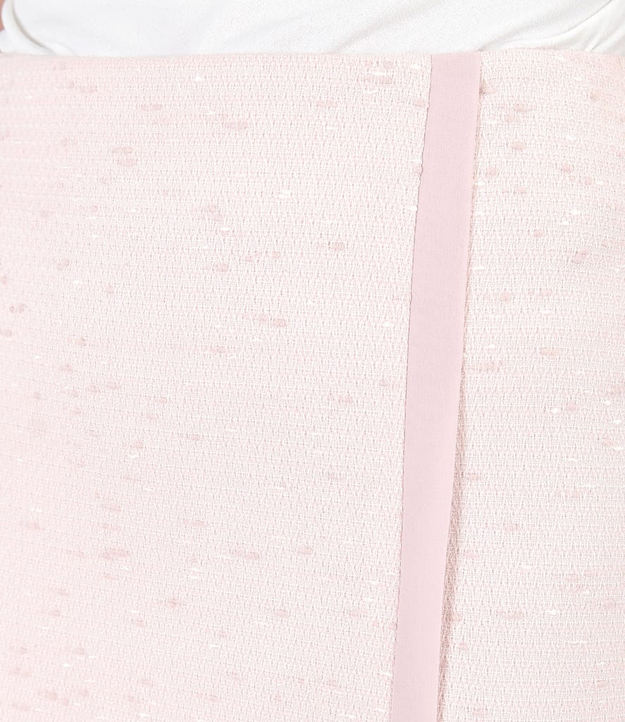 Fusta eleganta cu garnitura din voal pe fata