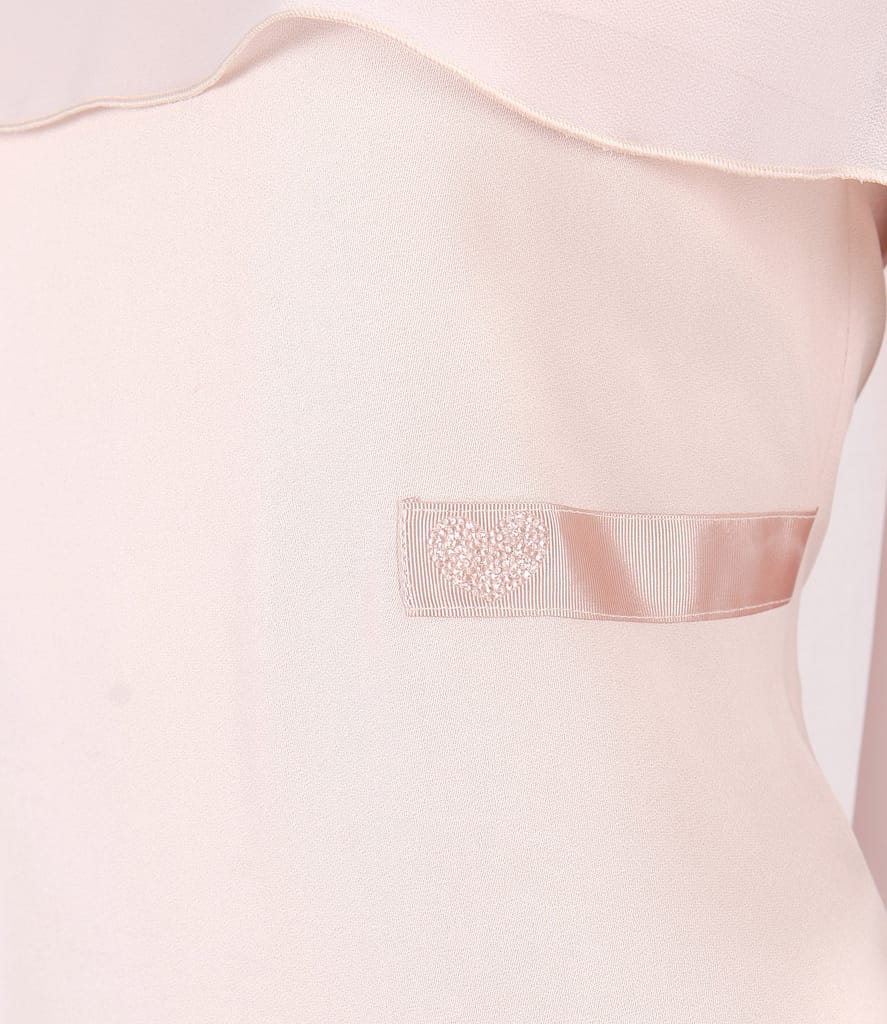 Rochie din viscoza cu pelerina din voal si aplicatie de cristale