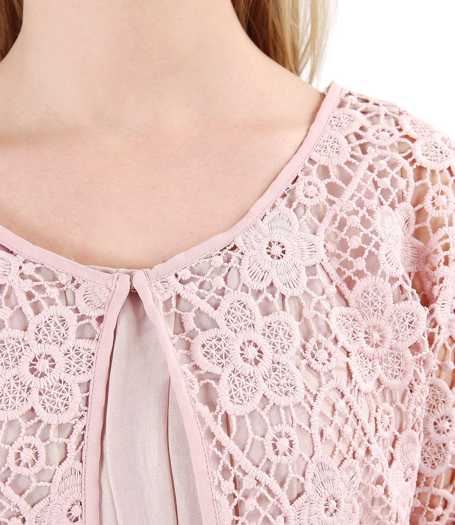 Bolero din dantela cu cu motive florale