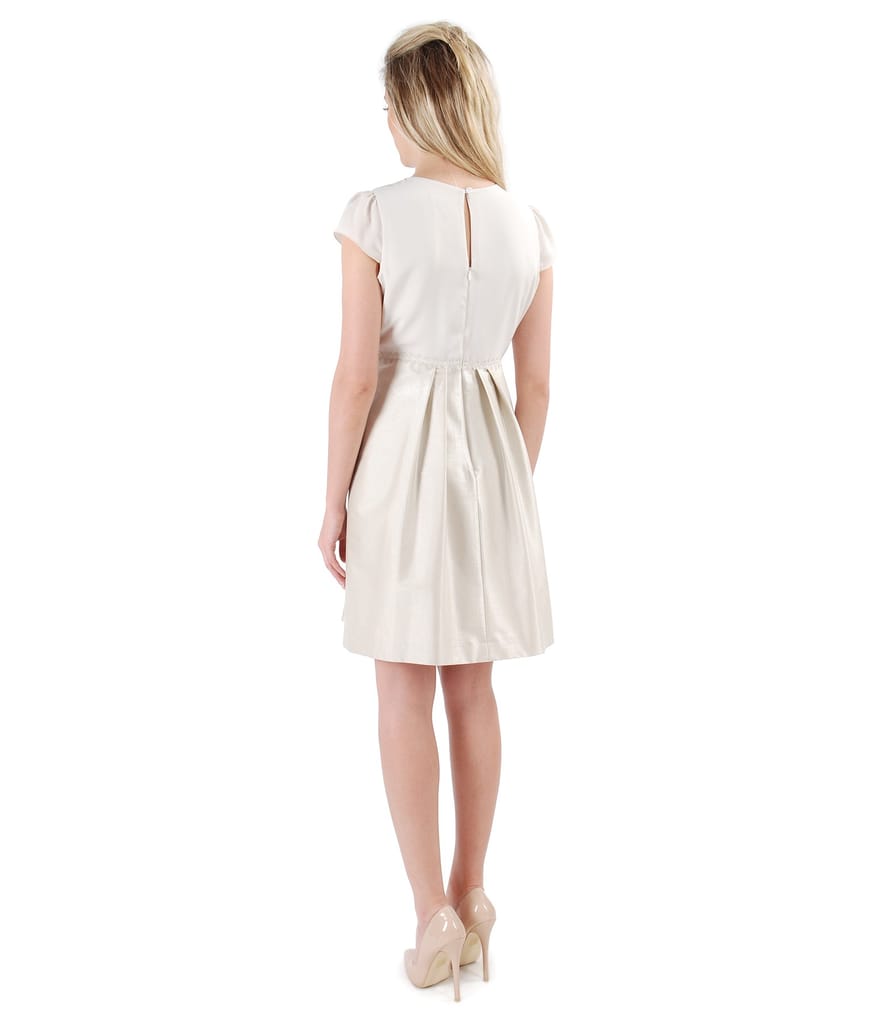 Rochie de seara cu ornament din dantela pe decolteu