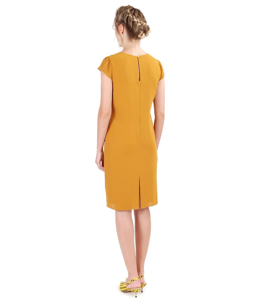 Rochie din voal cu aplicatie de cristale