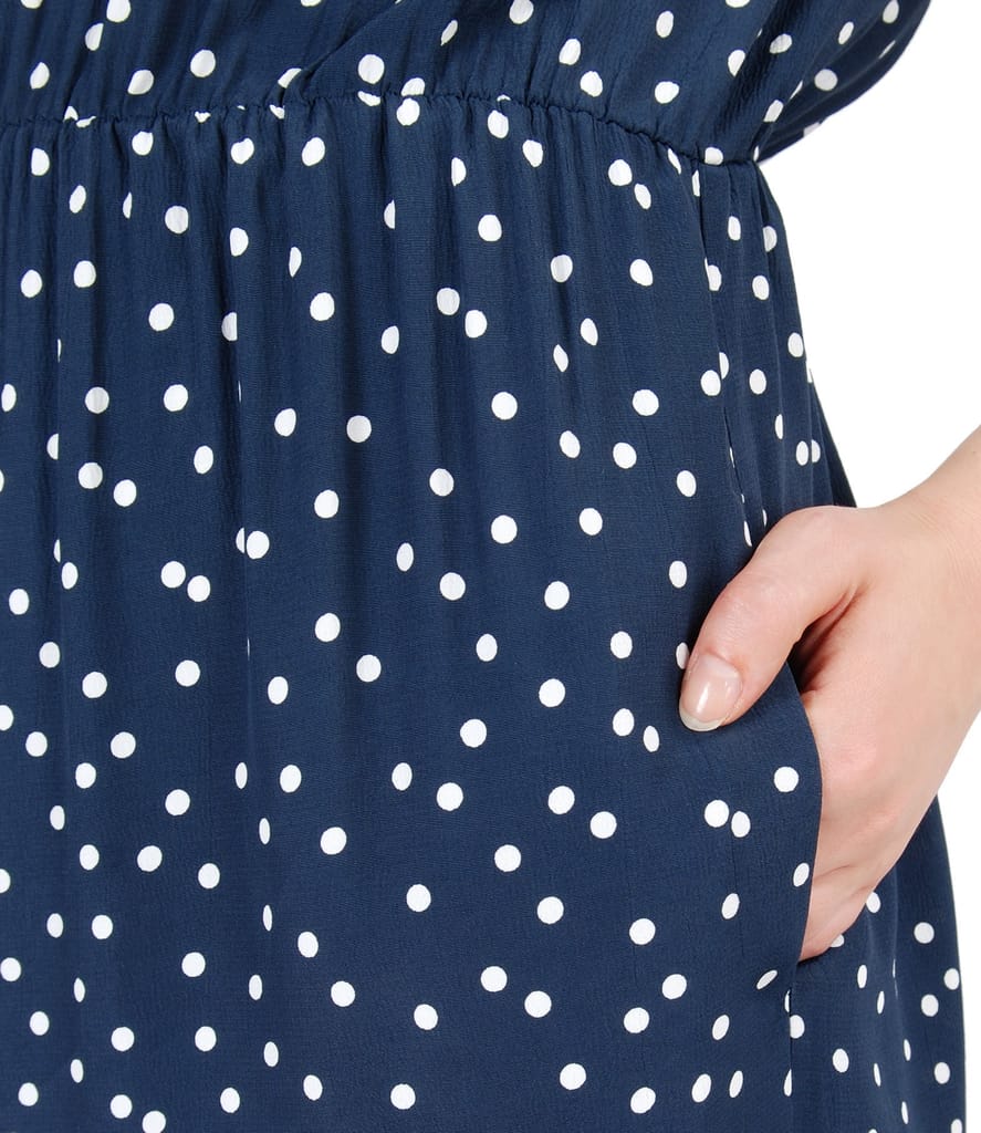 Rochie din viscoza cu guler din dantela sparta