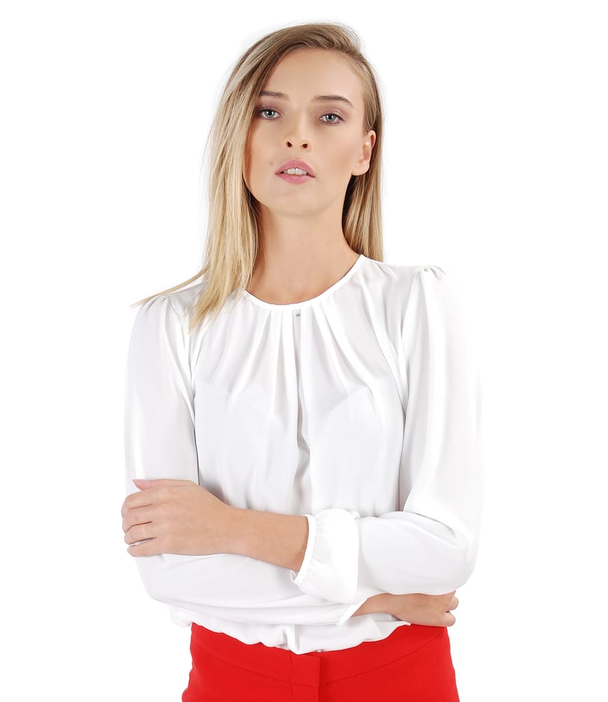 Bluza cu falduri la decolteu aplicatie de cristale