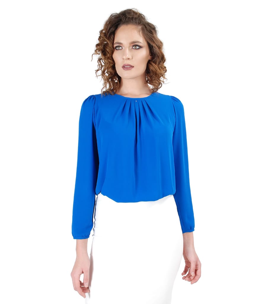 Bluza cu falduri la decolteu aplicatie de cristale