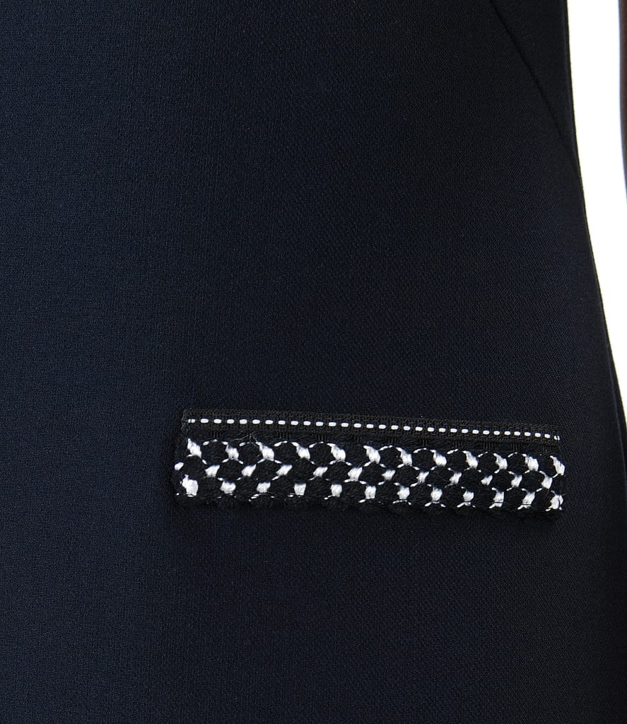 Rochie eleganta din stofa elastica groasa