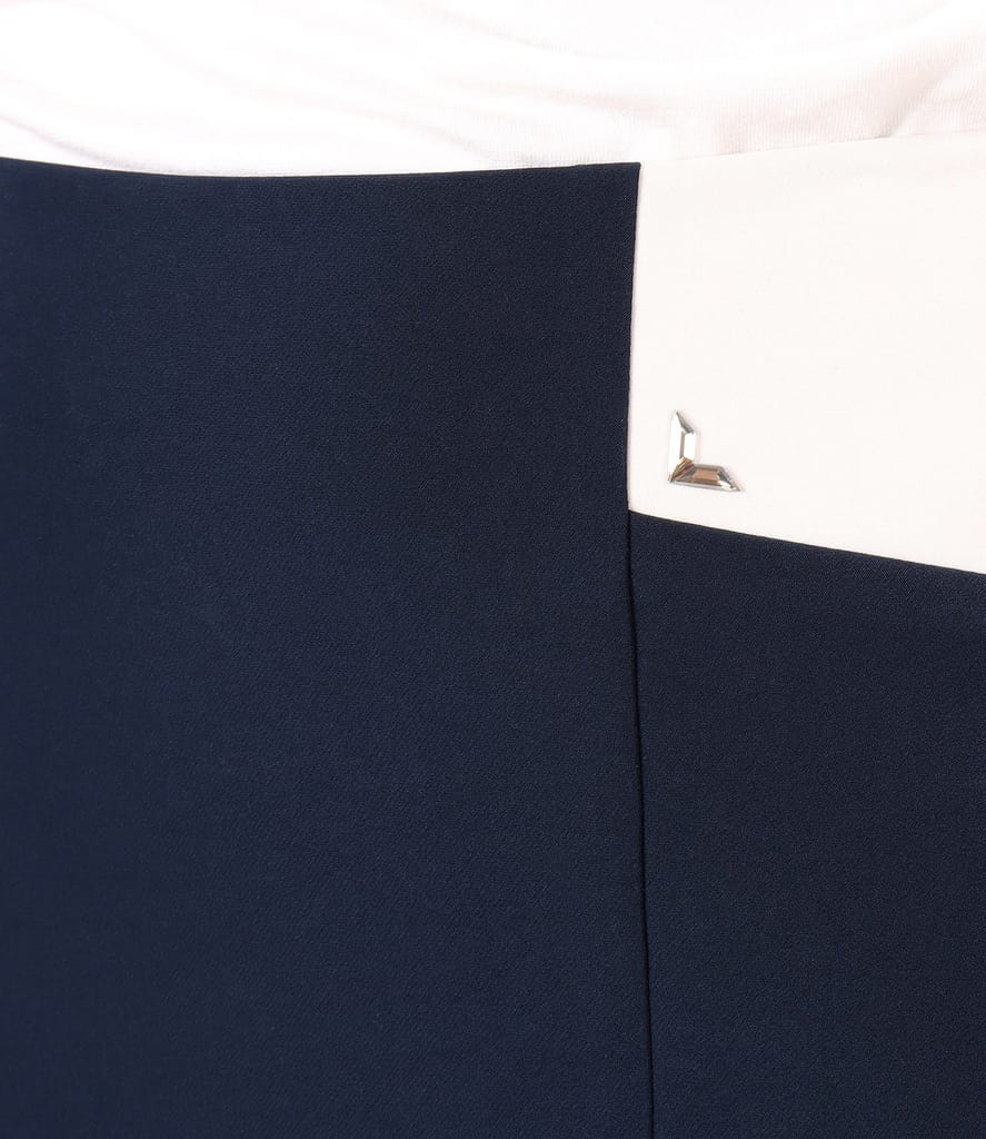 Fusta din stofa elastica in doua culori