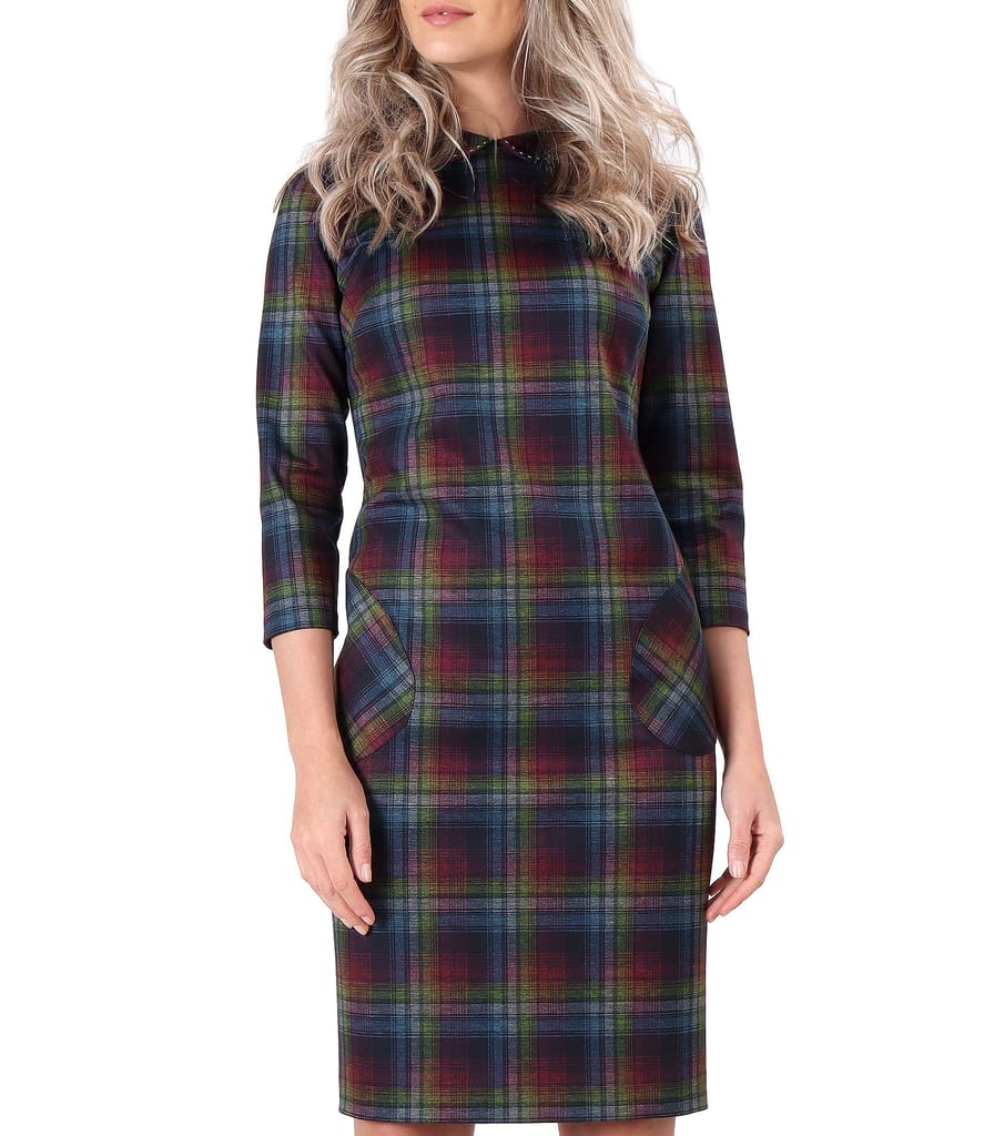 Rochie din jerse elastic gros in carouri si guler rotund